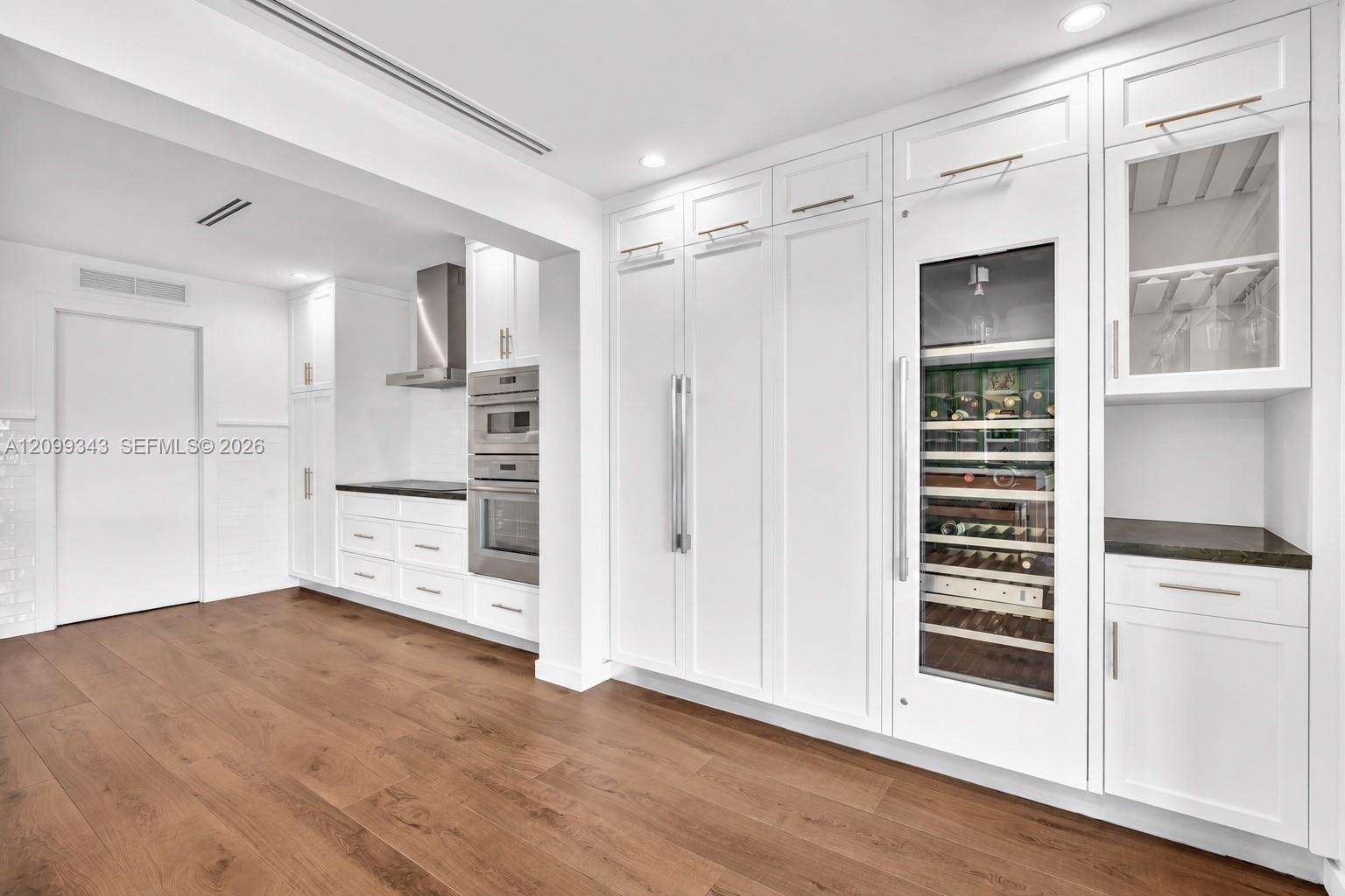 797 Shore Dr, Miami Beach, FL 33141 - For Sale photo 10