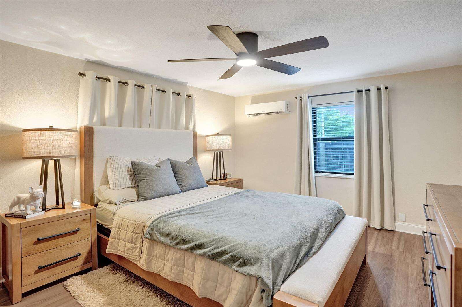 800 59th, Hollywood, FL 33021 - For Sale photo 14