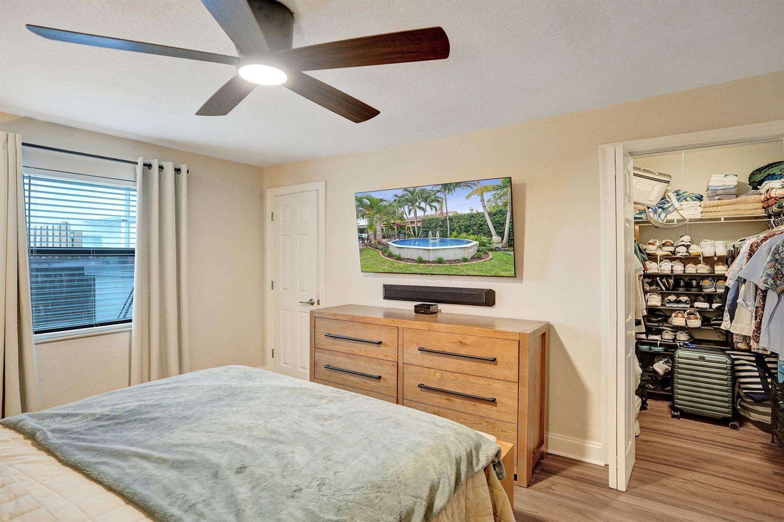 800 59th, Hollywood, FL 33021 - For Sale photo 15