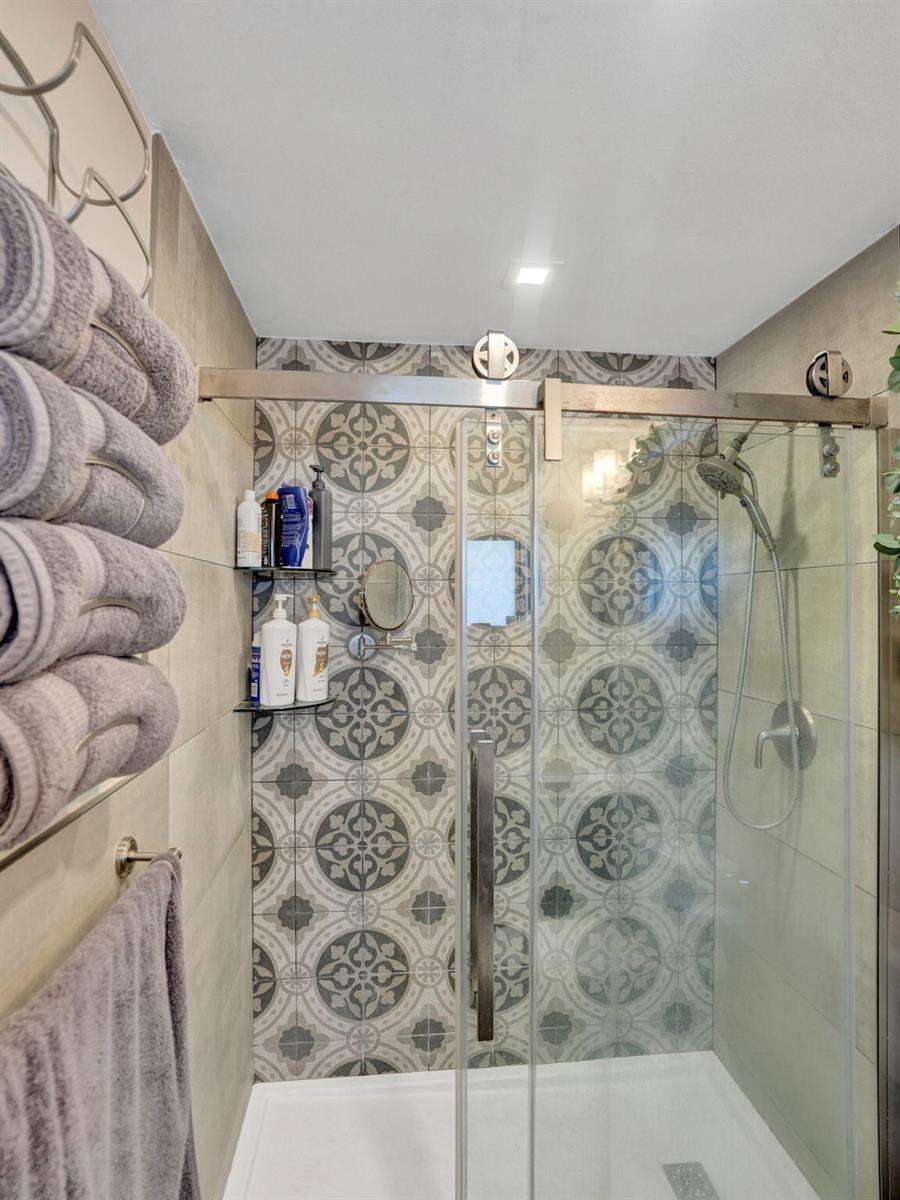 800 59th, Hollywood, FL 33021 - For Sale photo 19