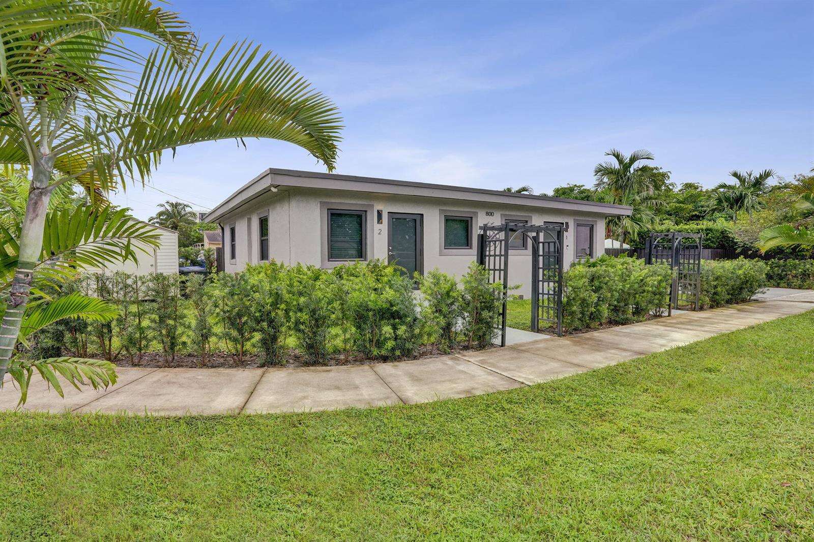 800 59th, Hollywood, FL 33021 - For Sale photo 38