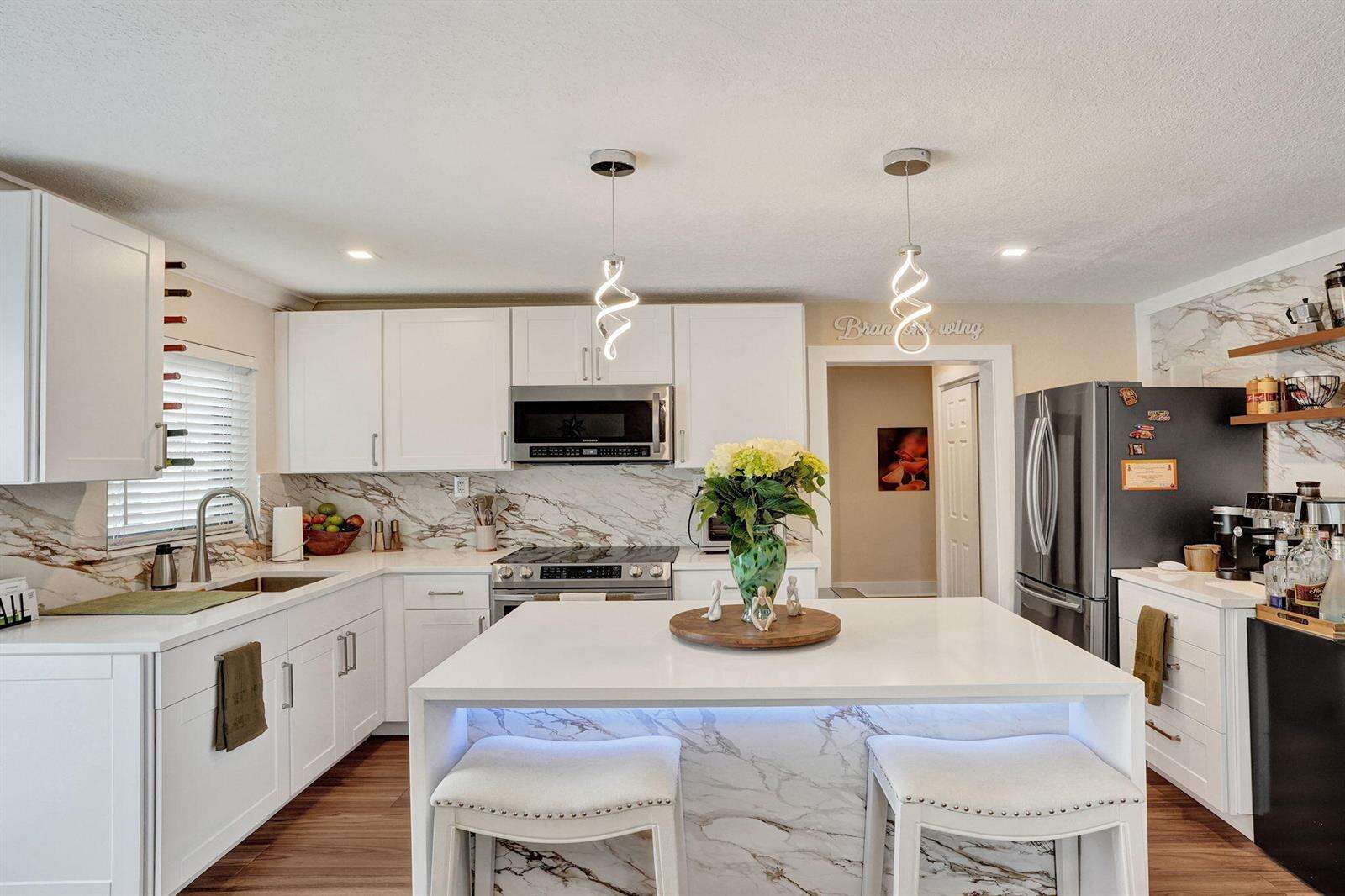 800 59th, Hollywood, FL 33021 - For Sale photo 5