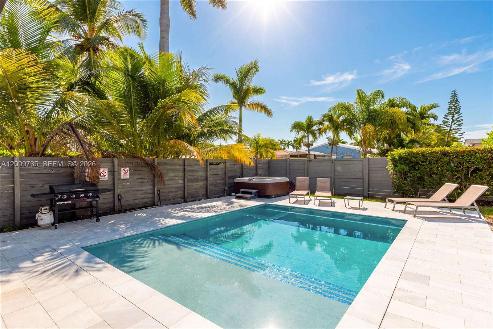 1008 Moffett St, Hallandale Beach, FL 33009 - For Sale photo 1