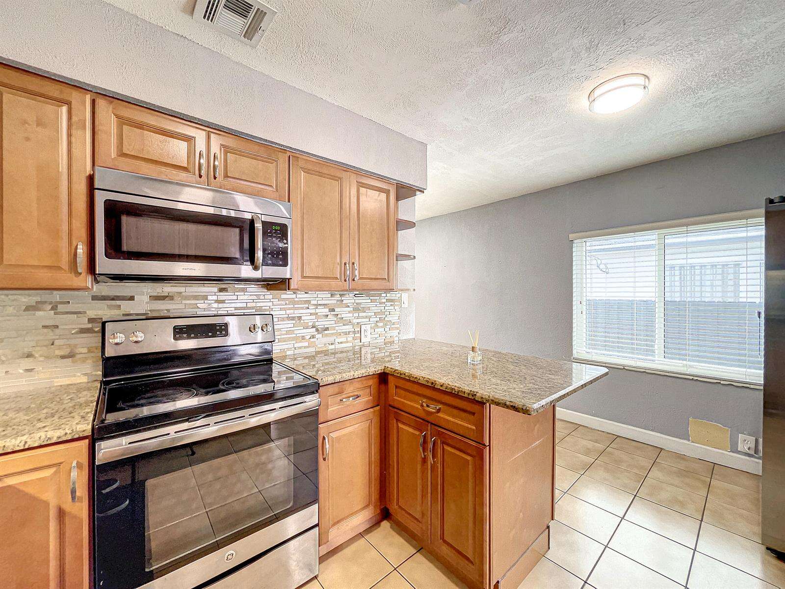 2649 Johnson, Hollywood, FL 33020 - For Sale photo 20