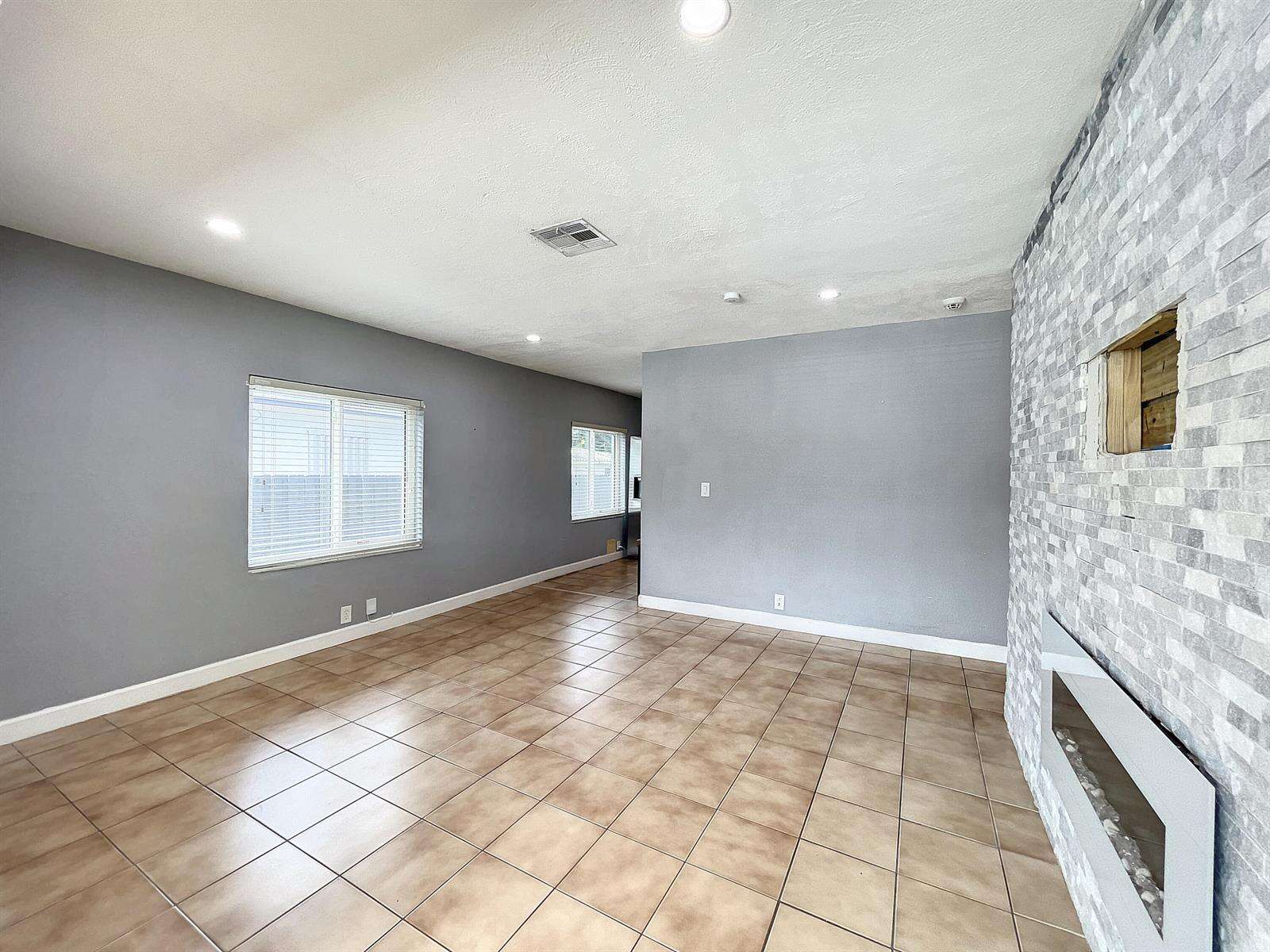 2649 Johnson, Hollywood, FL 33020 - For Sale photo 43