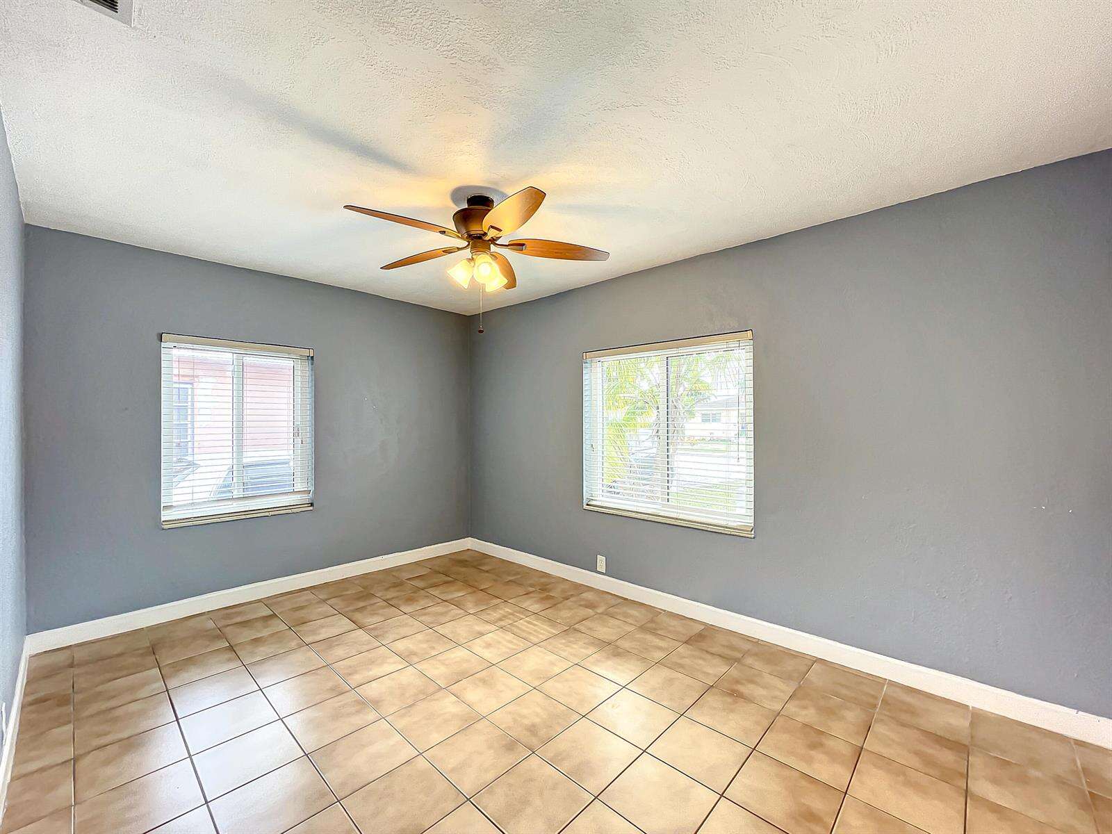 2649 Johnson, Hollywood, FL 33020 - For Sale photo 45