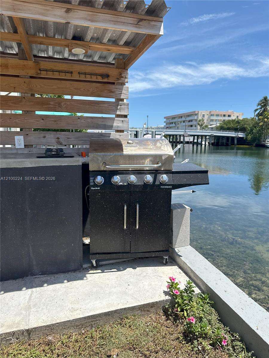 8401 Crespi Blvd, Miami Beach, FL 33141 - For Sale photo 33