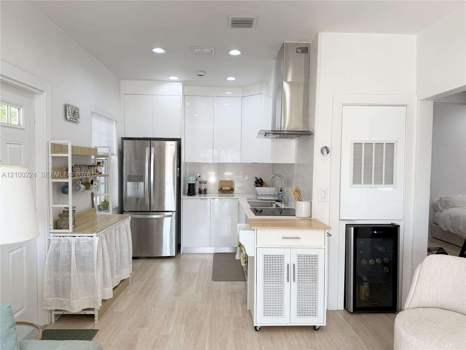 8401 Crespi Blvd, Miami Beach, FL 33141 - For Sale photo 10