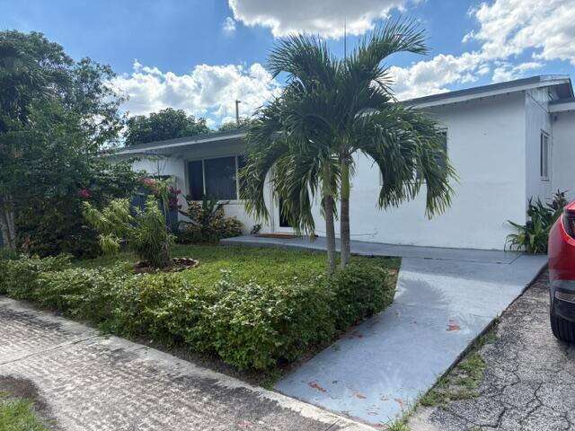6800 Simms, Hollywood, FL 33024 - For Sale photo 1
