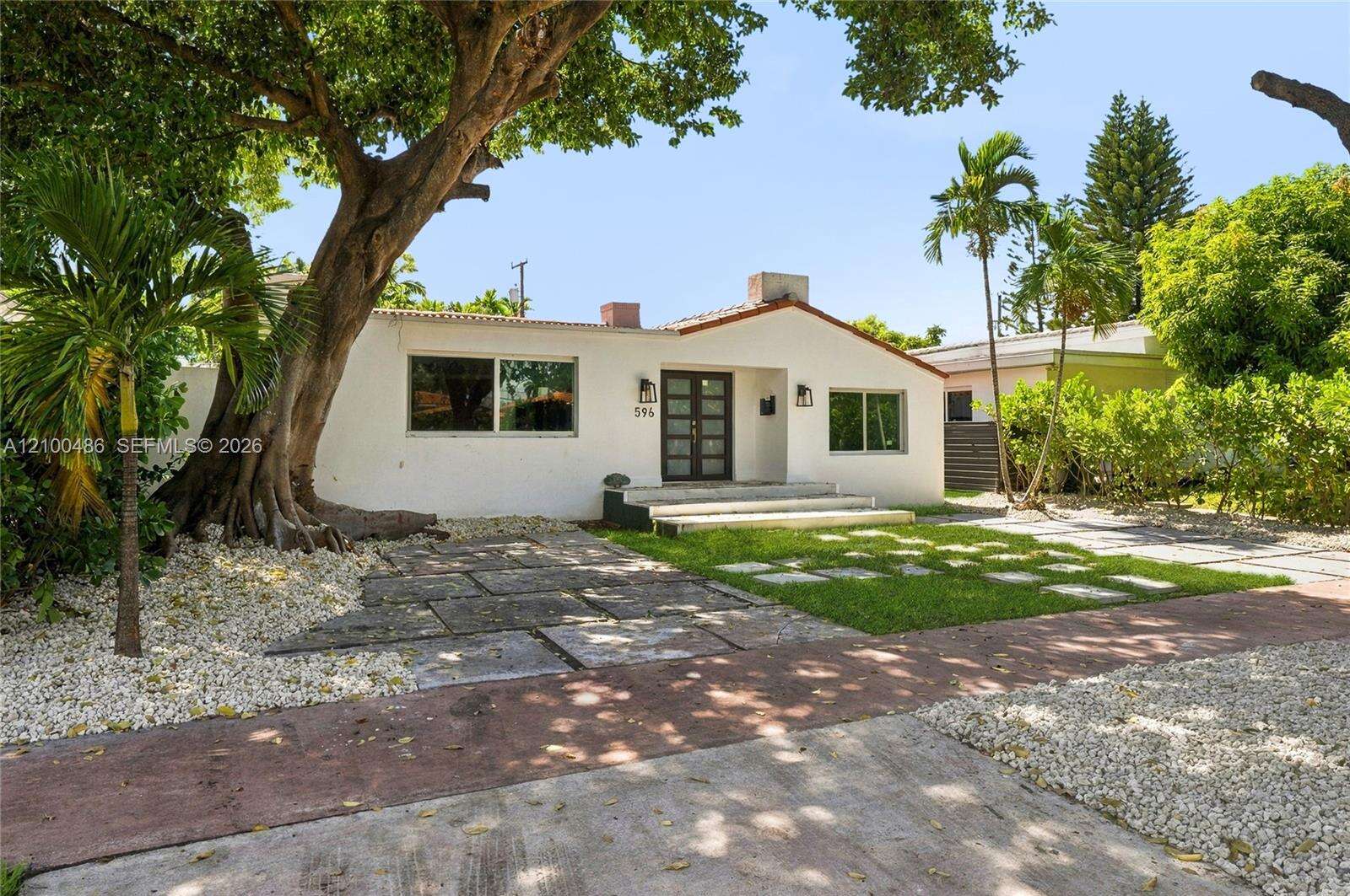 596 50th St, Miami Beach, FL 33140 - For Sale photo 1