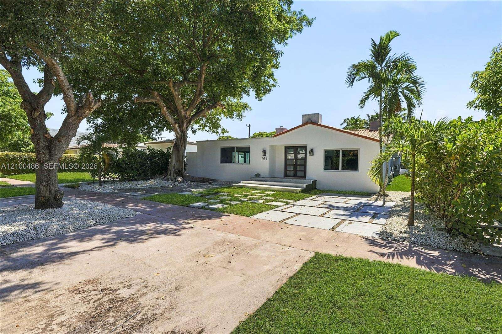 596 50th St, Miami Beach, FL 33140 - For Sale photo 2