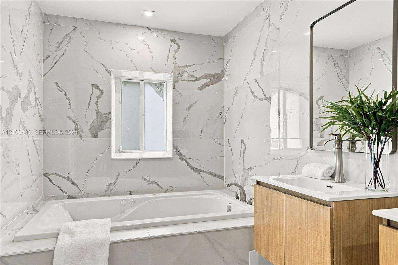 596 50th St, Miami Beach, FL 33140 - For Sale photo 42