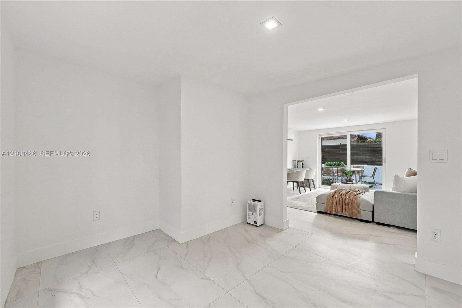 596 50th St, Miami Beach, FL 33140 - For Sale photo 48