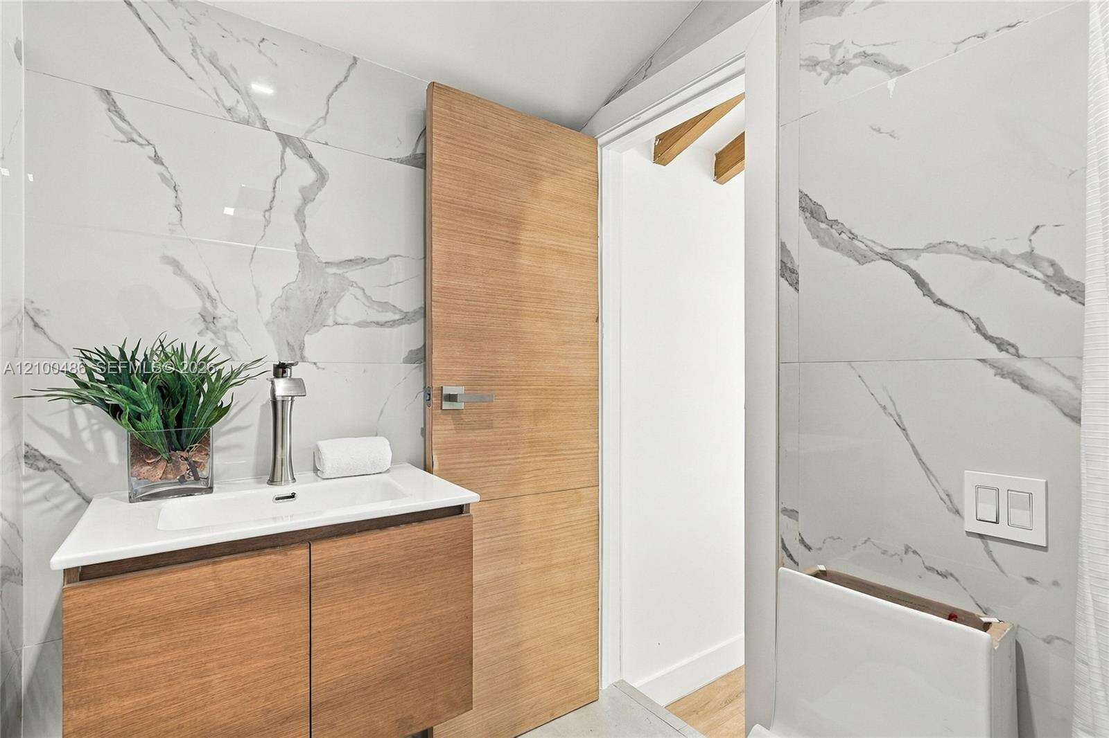 596 50th St, Miami Beach, FL 33140 - For Sale photo 55