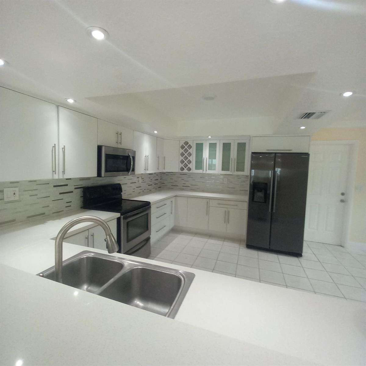 5415 Harrison, Hollywood, FL 33021 - For Sale photo 3