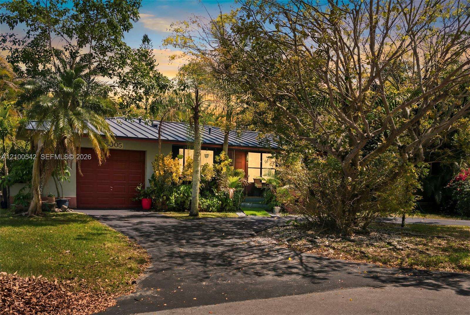 6005 64th Pl, South Miami, FL 33143 - For Sale photo 1