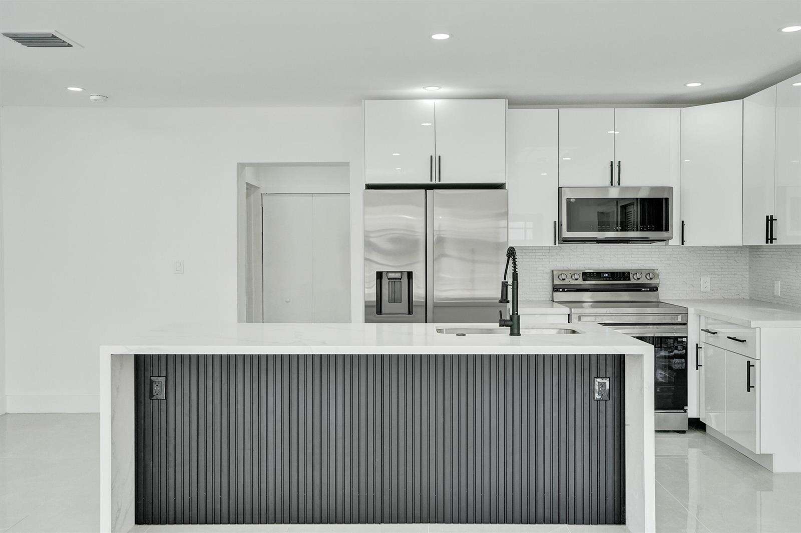3234 Taft, Hollywood, FL 33021 - For Sale photo 62
