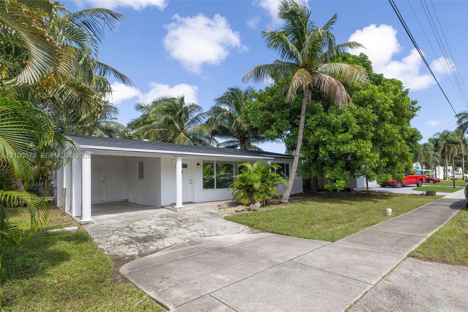 2733 Harding St, Hollywood, FL 33020 - For Sale photo 1