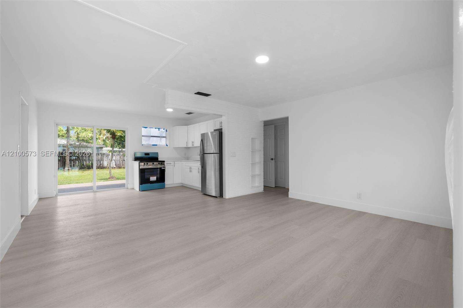 2733 Harding St, Hollywood, FL 33020 - For Sale photo 8