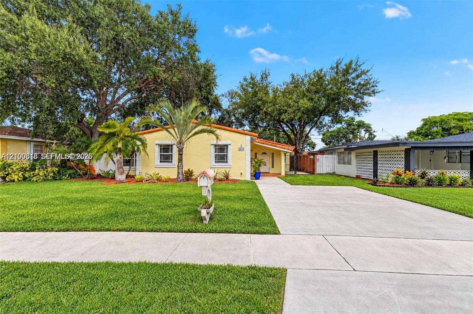 3225 Arthur Ter, Hollywood, FL 33021 - For Sale photo 1