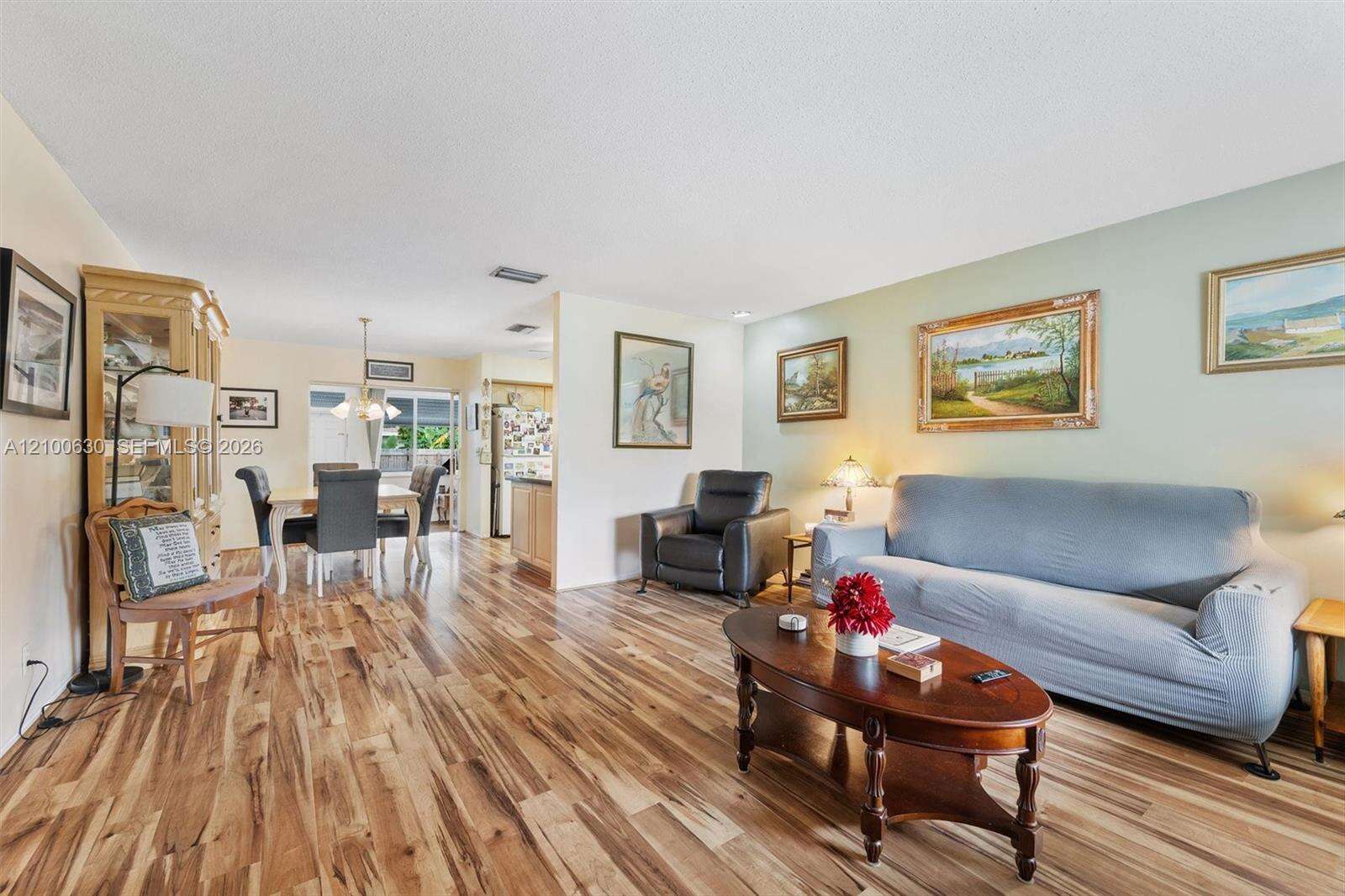 540 Rainbow Dr, Hollywood, FL 33021 - For Sale photo 6