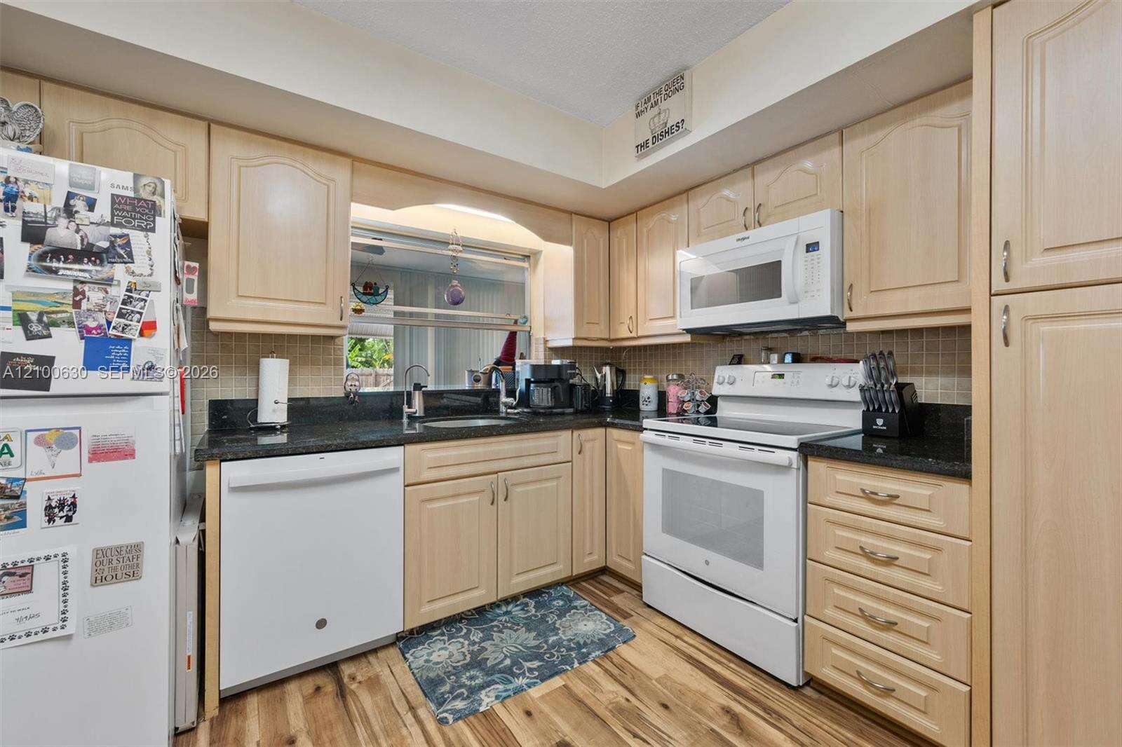 540 Rainbow Dr, Hollywood, FL 33021 - For Sale photo 10