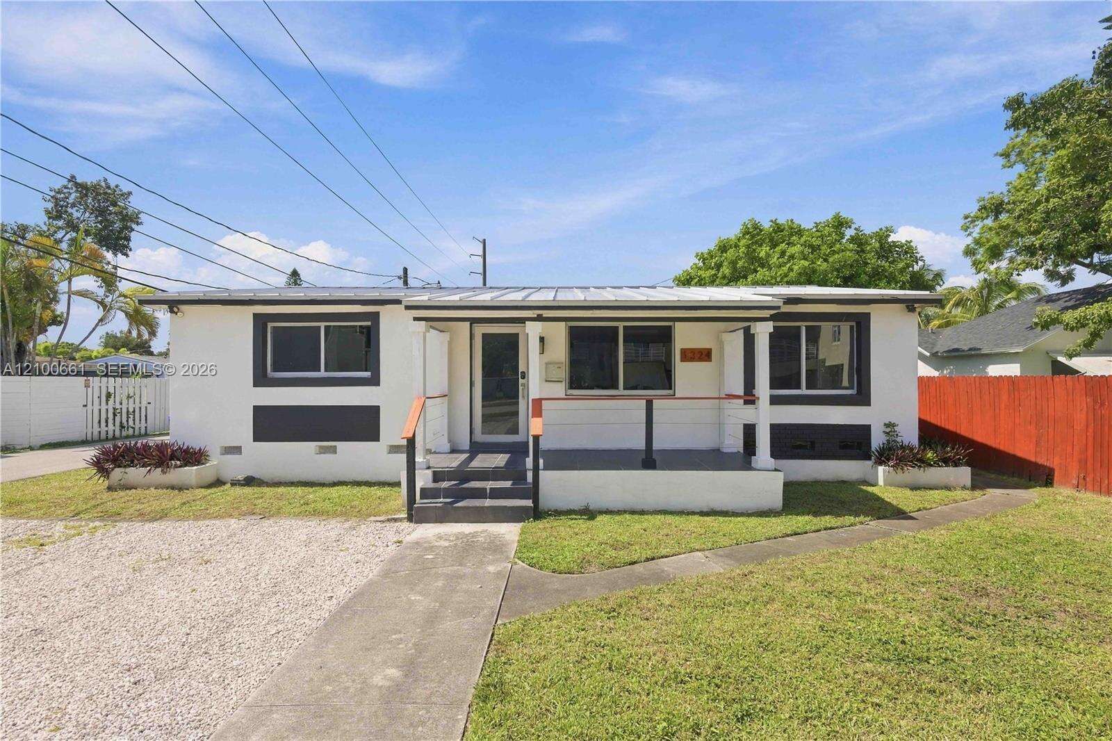 1324 24th Ave, Hollywood, FL 33020 - For Sale photo 1