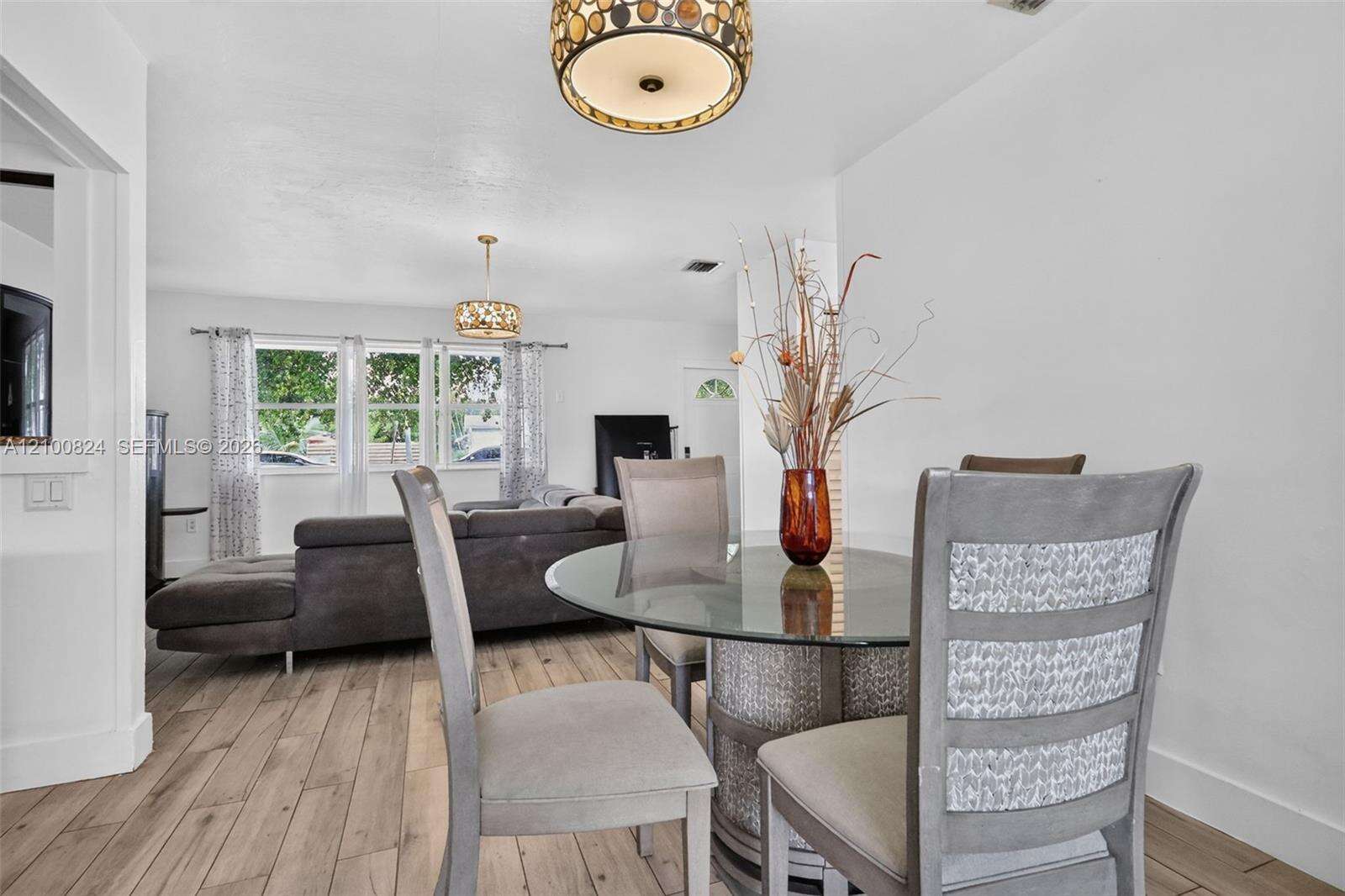 231 65th Ter, Hollywood, FL 33024 - For Sale photo 11
