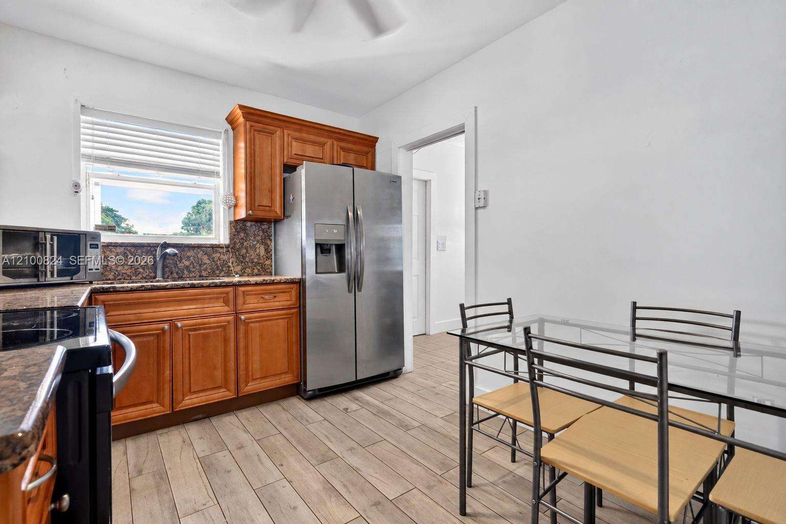 231 65th Ter, Hollywood, FL 33024 - For Sale photo 12