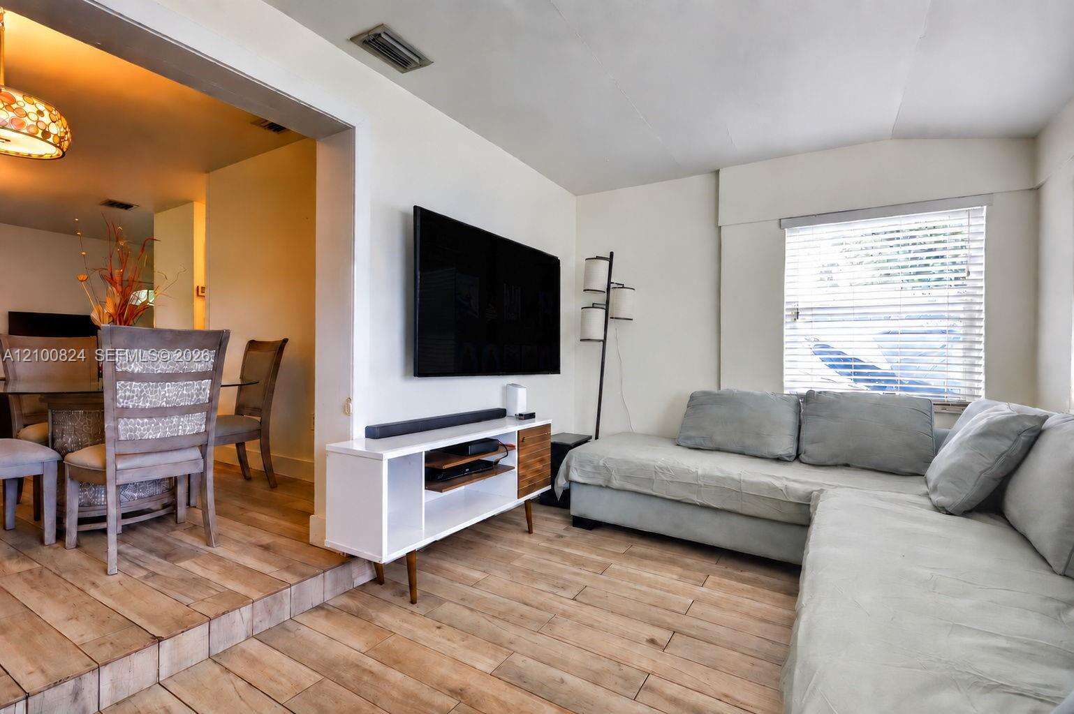 231 65th Ter, Hollywood, FL 33024 - For Sale photo 16