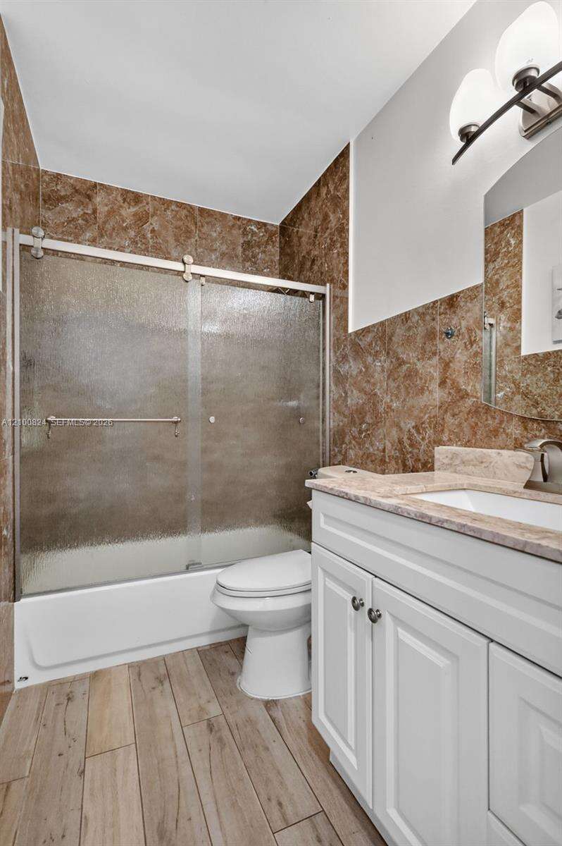 231 65th Ter, Hollywood, FL 33024 - For Sale photo 30