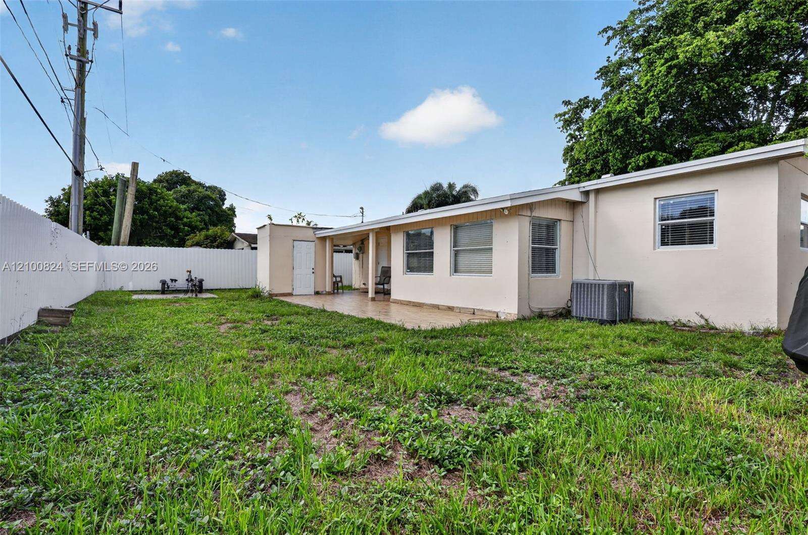 231 65th Ter, Hollywood, FL 33024 - For Sale photo 37