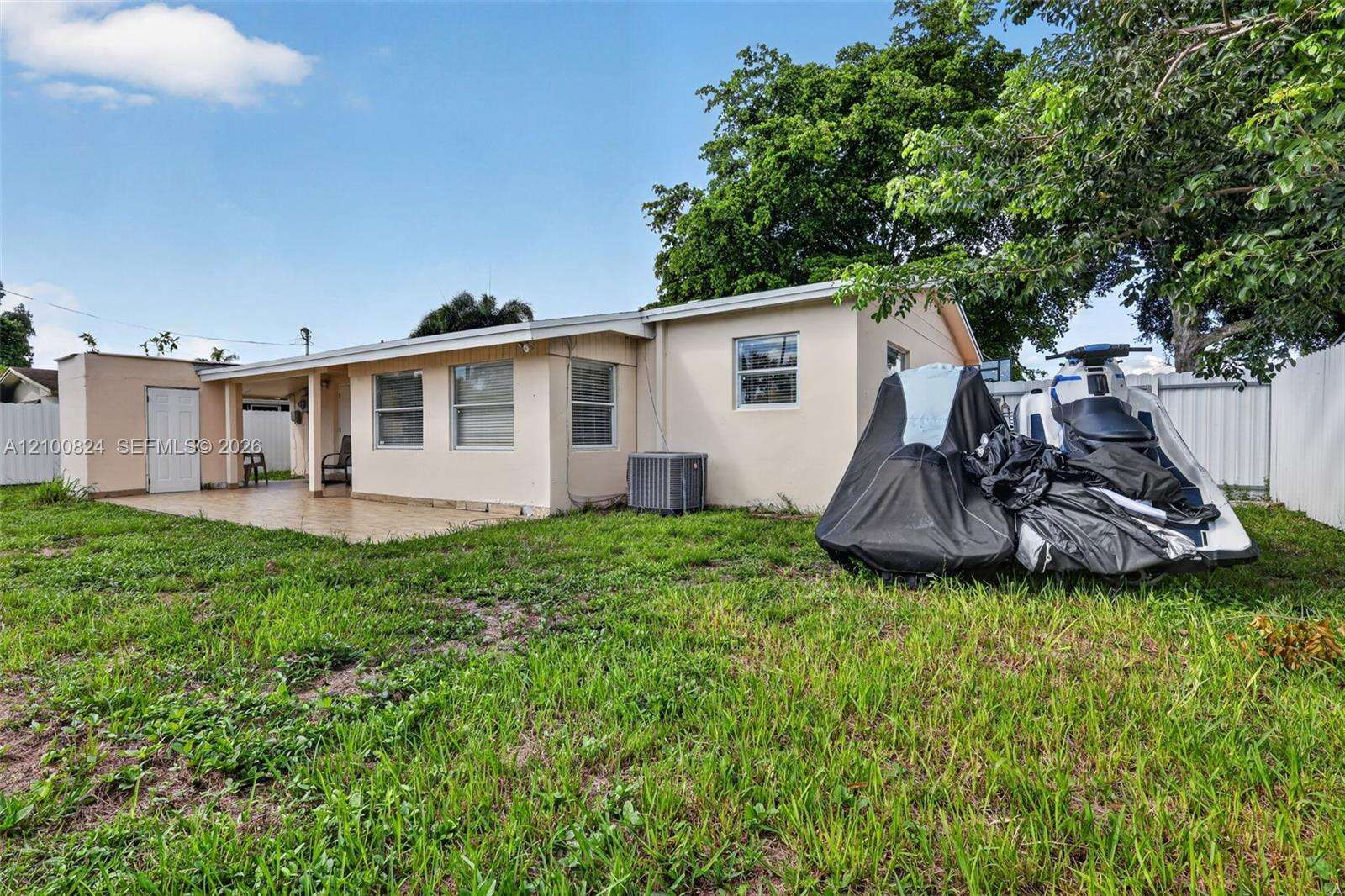 231 65th Ter, Hollywood, FL 33024 - For Sale photo 38
