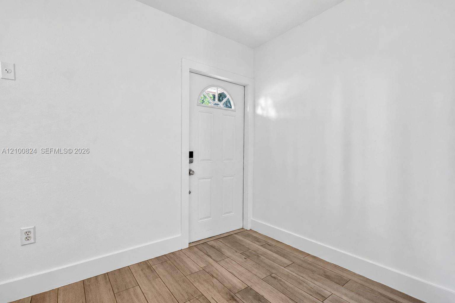 231 65th Ter, Hollywood, FL 33024 - For Sale photo 7