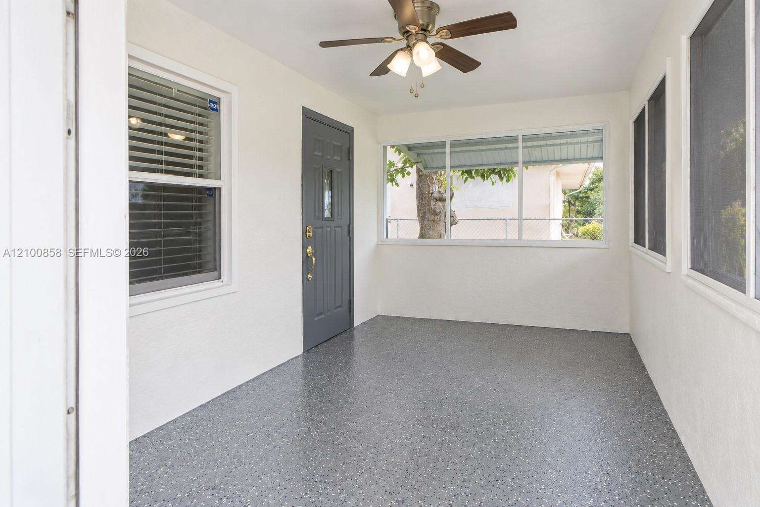 6331 Taylor St, Hollywood, FL 33024 - For Sale photo 2