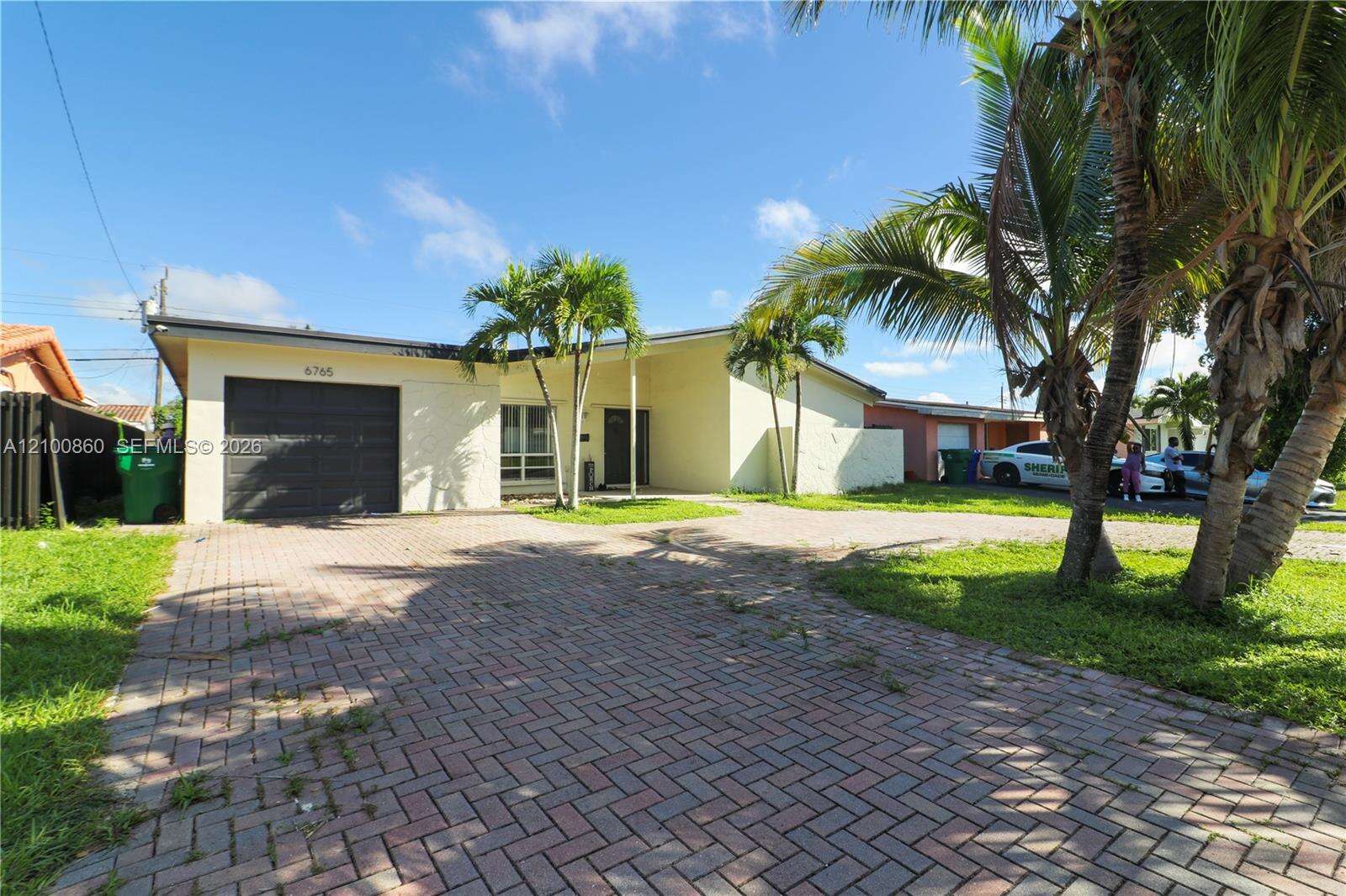6765 Ixora Dr, Miramar, FL 33023 - For Sale photo 1