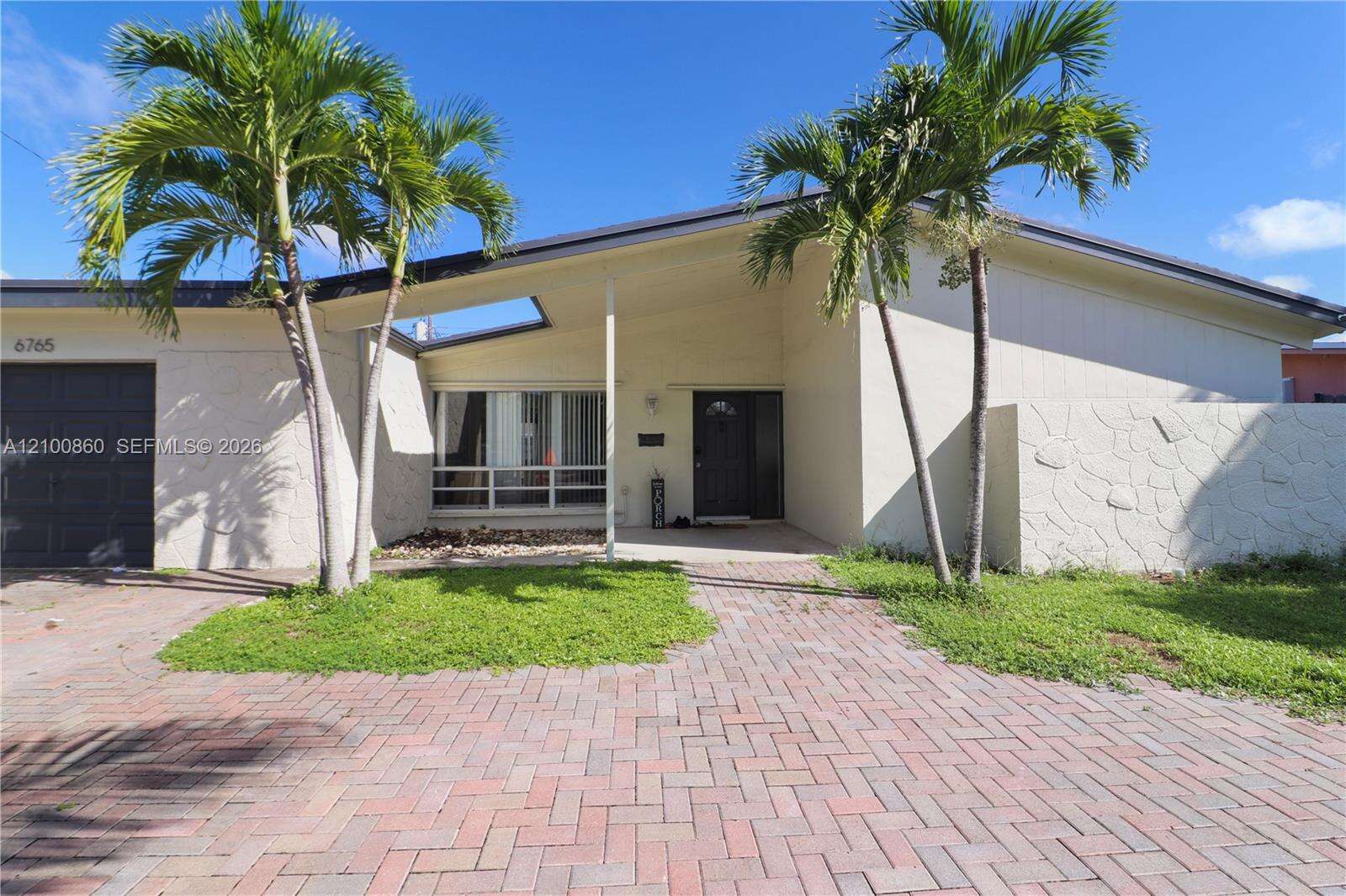6765 Ixora Dr, Miramar, FL 33023 - For Sale photo 2