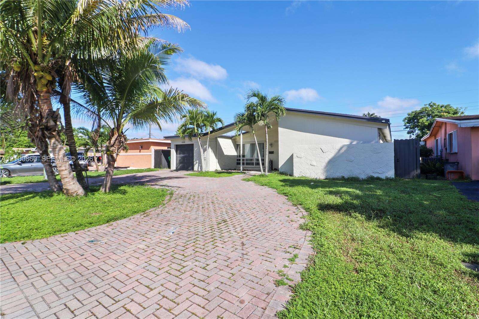 6765 Ixora Dr, Miramar, FL 33023 - For Sale photo 4