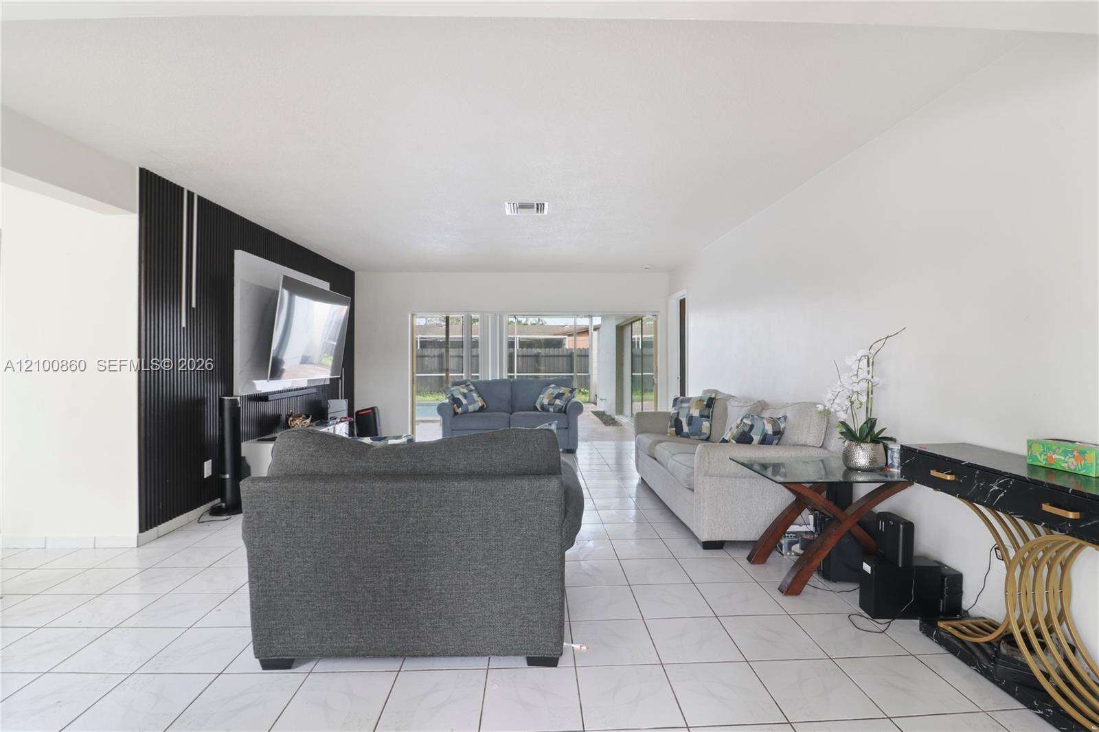 6765 Ixora Dr, Miramar, FL 33023 - For Sale photo 5