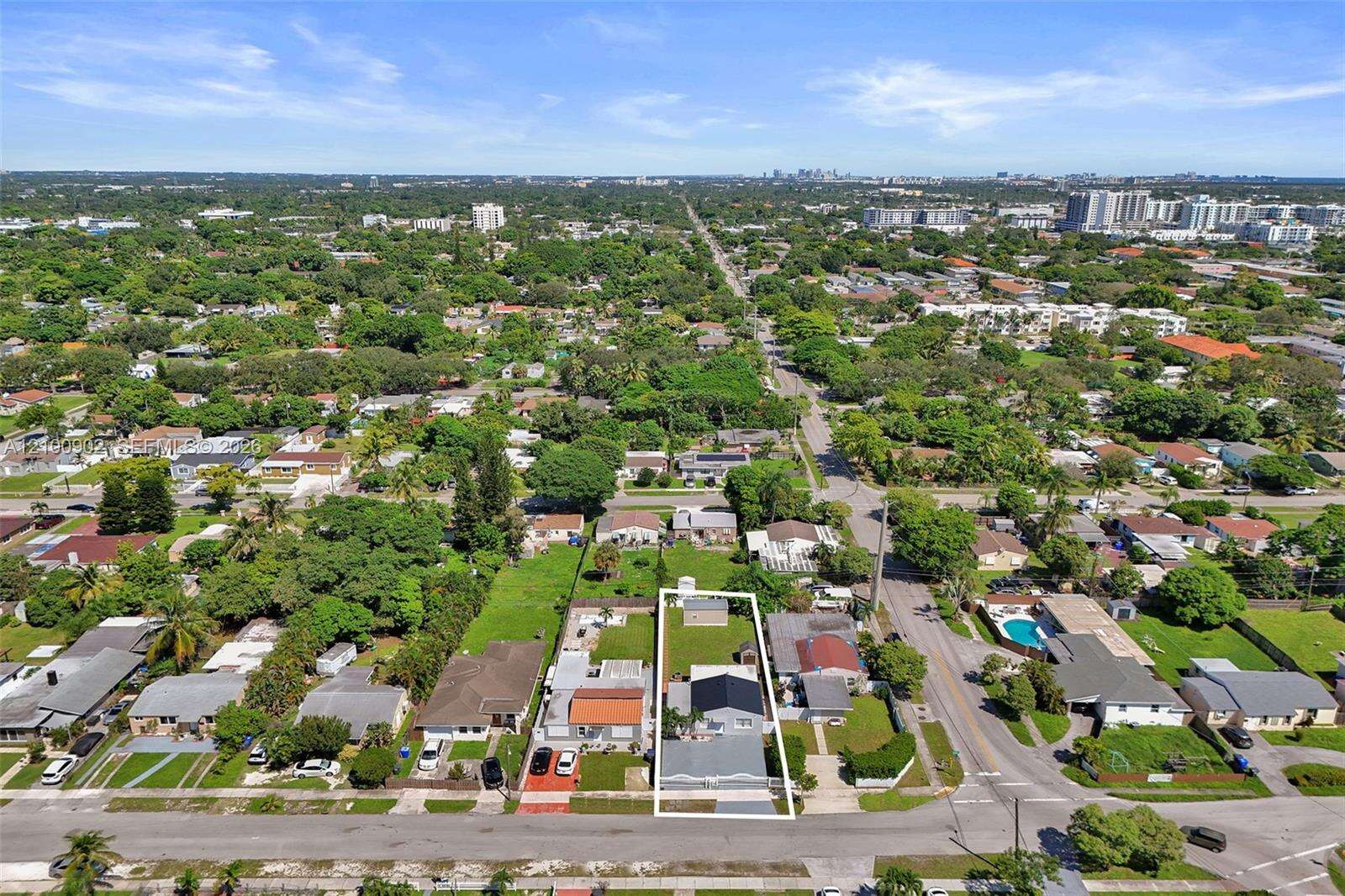 2405 Funston, Hollywood, FL 33020 - For Sale photo 2