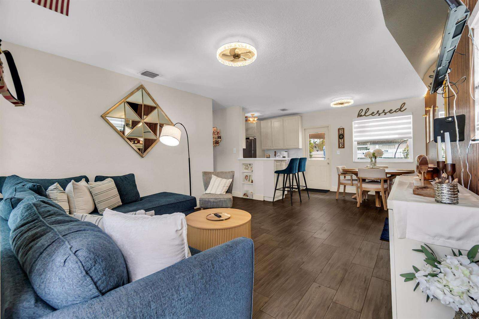 7360 Arthur, Hollywood, FL 33024 - For Sale photo 2