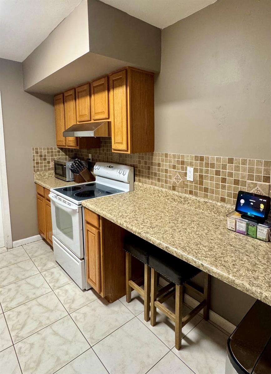 4300 Grant, Hollywood, FL 33021 - For Sale photo 4