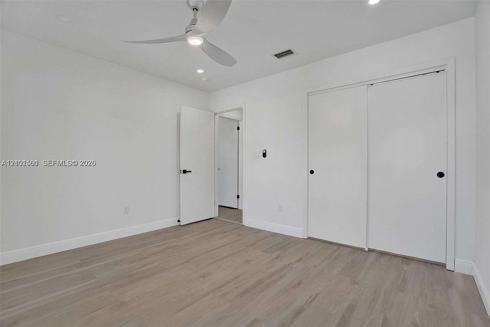2310 195th St, Miami, FL 33180 - For Sale photo 11