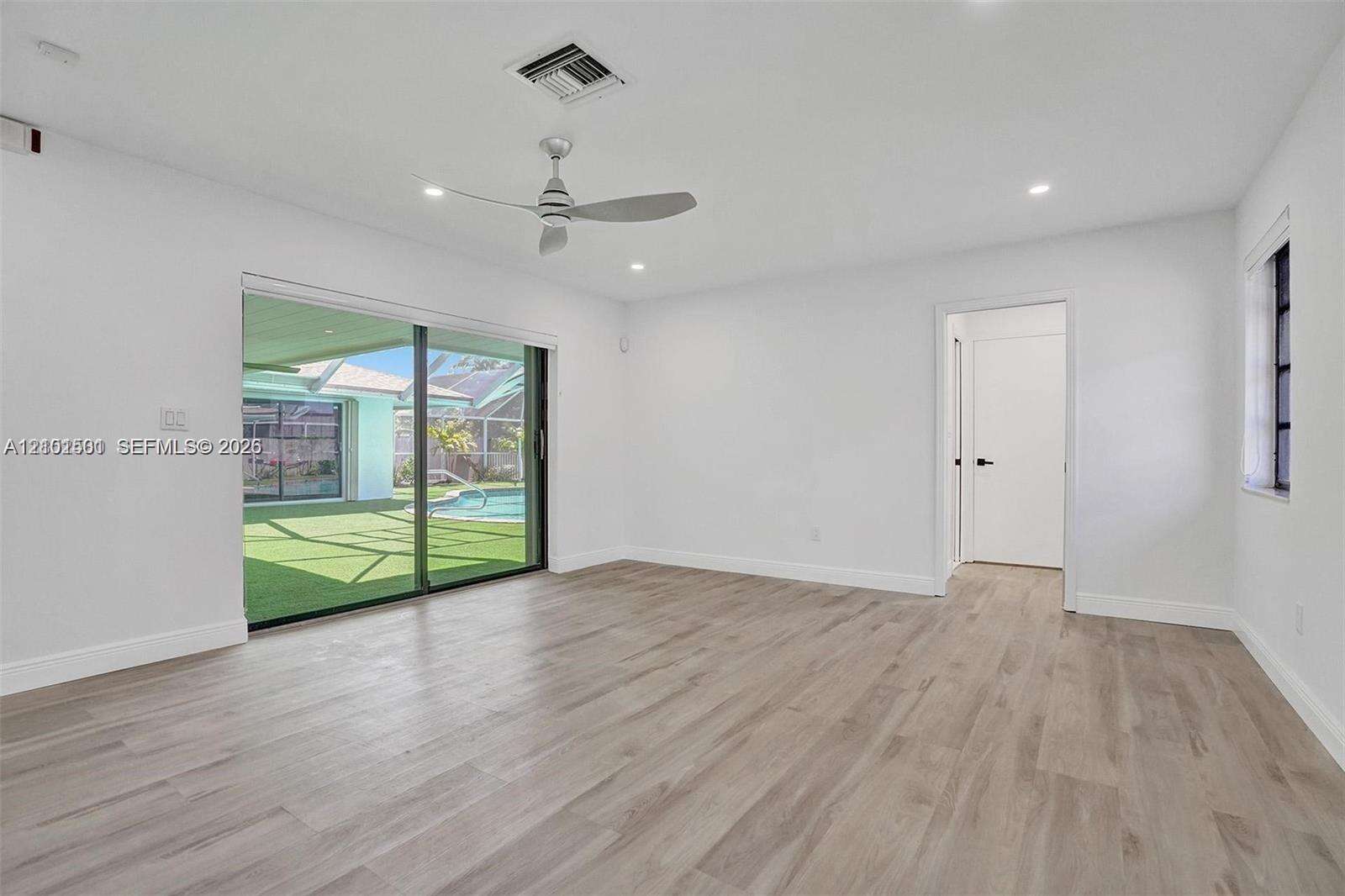 2310 195th St, Miami, FL 33180 - For Sale photo 13