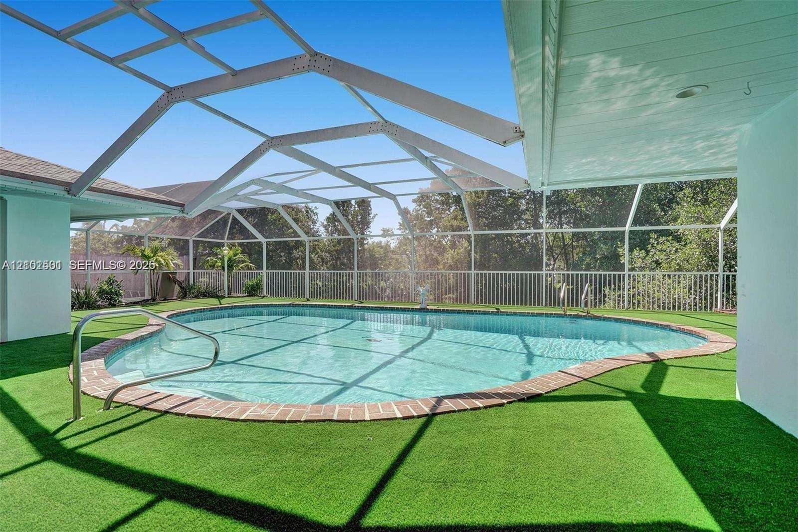 2310 195th St, Miami, FL 33180 - For Sale photo 24