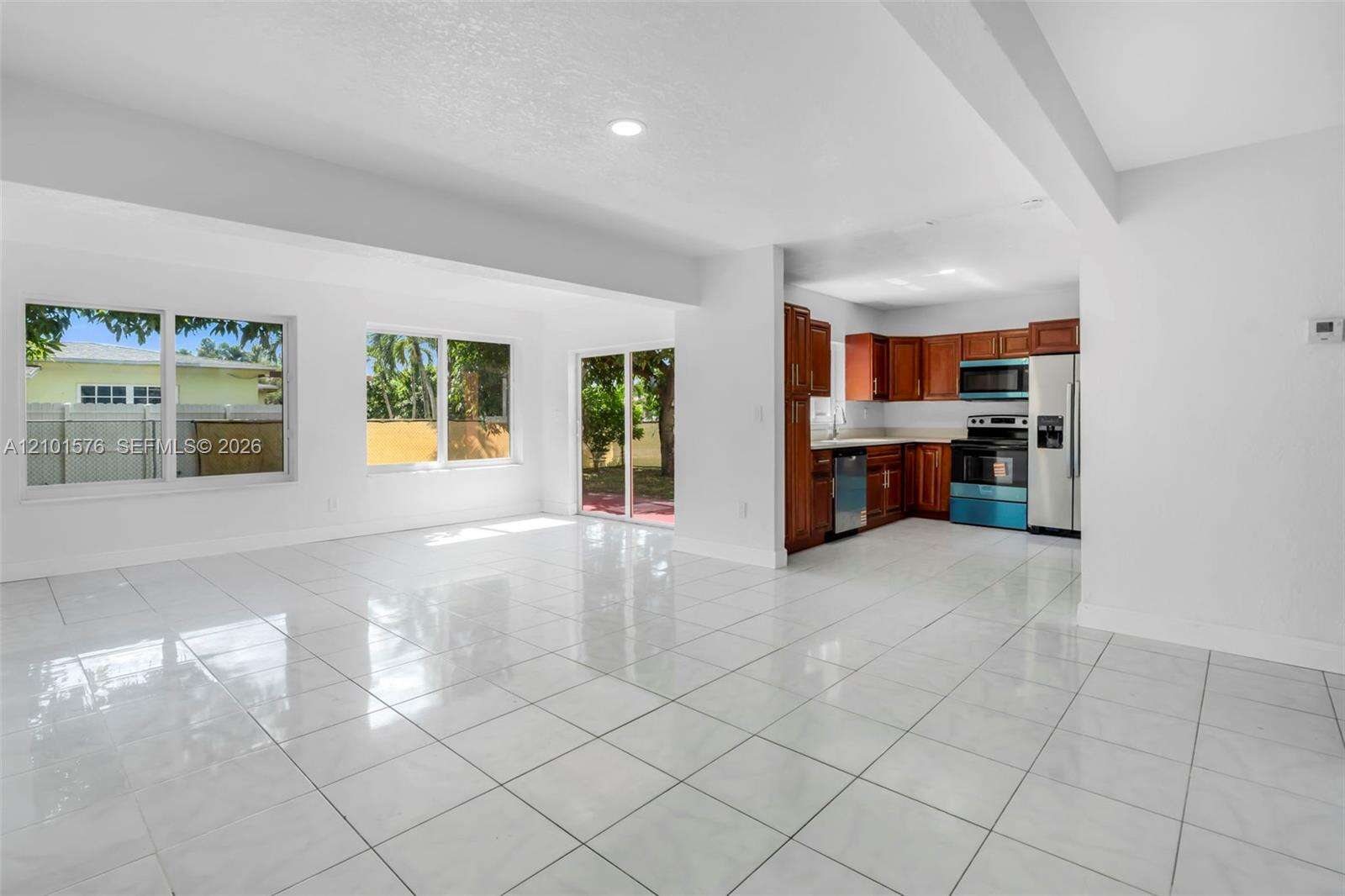 7612 Plantation Blvd, Miramar, FL 33023 - For Sale photo 2