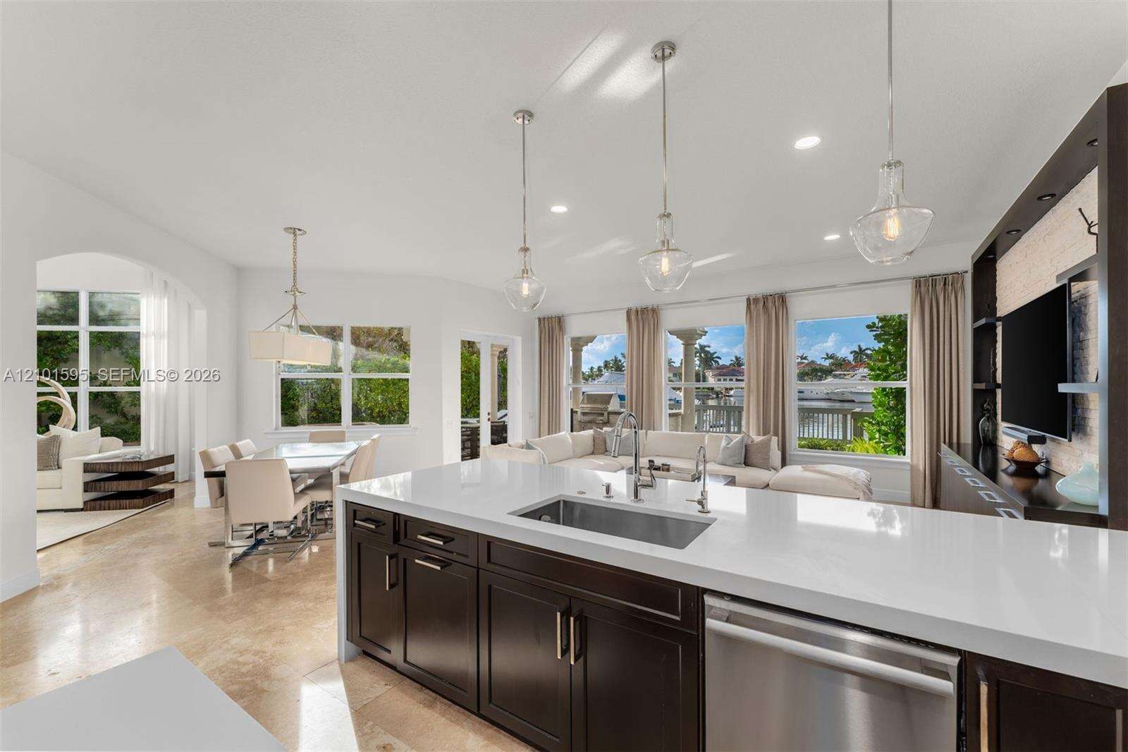 1426 Commodore Way, Hollywood, FL 33019 - For Sale photo 18