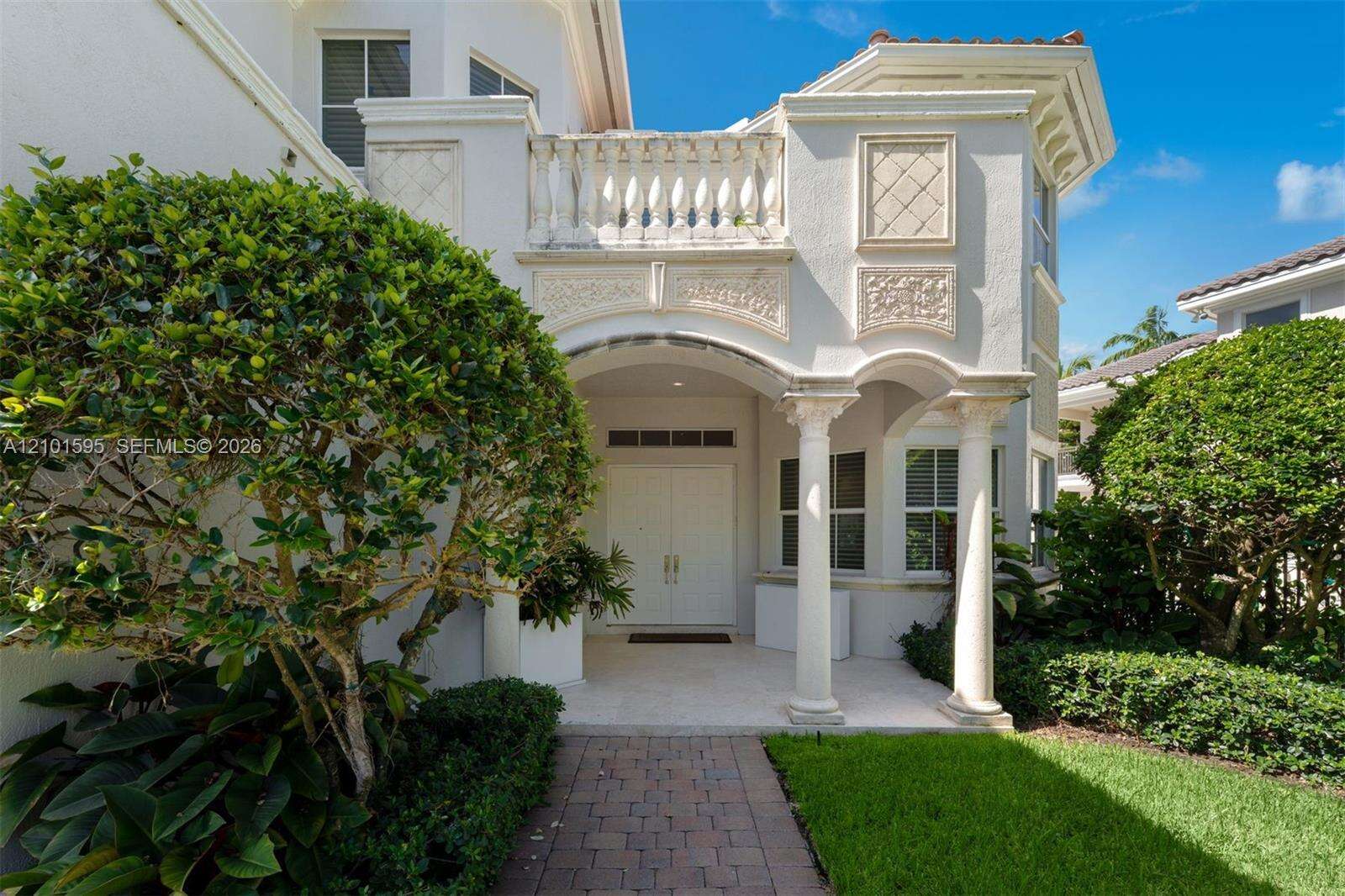 1426 Commodore Way, Hollywood, FL 33019 - For Sale photo 4