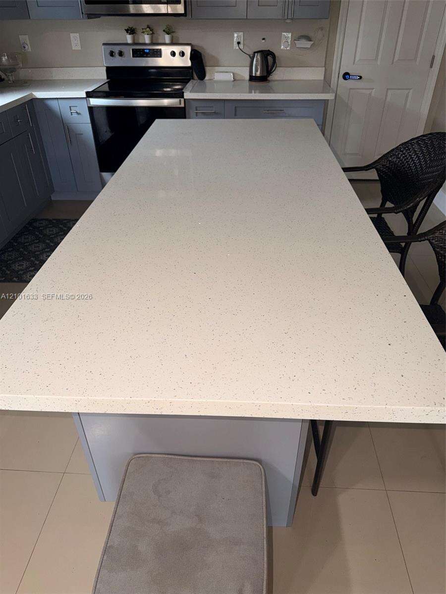 Hallandale Beach, FL 33009 - For Sale photo 12