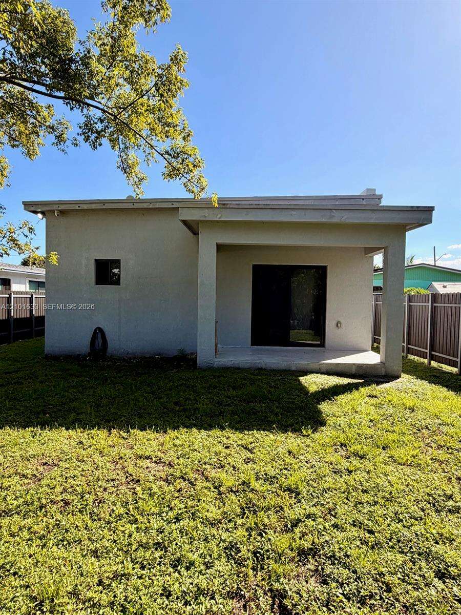 Hallandale Beach, FL 33009 - For Sale photo 14